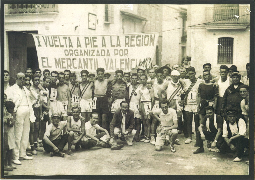 Historia Volta A Peu Recaredo Agulló